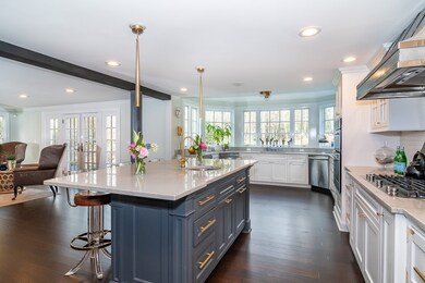 14 Deerfield Rd, Wellesley Hills, MA 02481 - photo 3