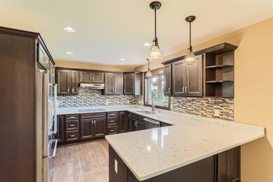 Fantastic countertops and stainless steel appliances.