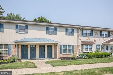 43 Kearney Dr, North Wales, PA 19454 - photo 2