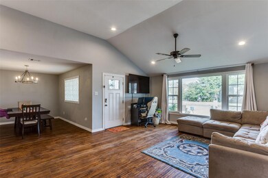 314 S Bowie Dr, Weatherford, TX 76086 - photo 6