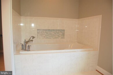 6938 Romney St, Falls Church, VA 22043 - photo 2