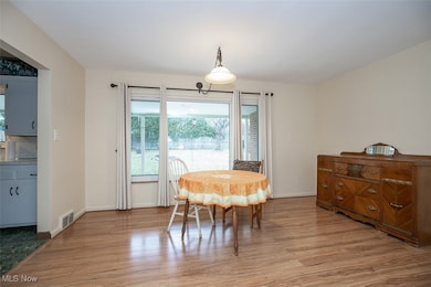 6045 Edgebrook Blvd, Parma Heights, OH 44130 - photo 6