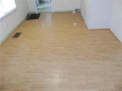 285 East Ave, North Tonawanda, NY 14120 - photo 6