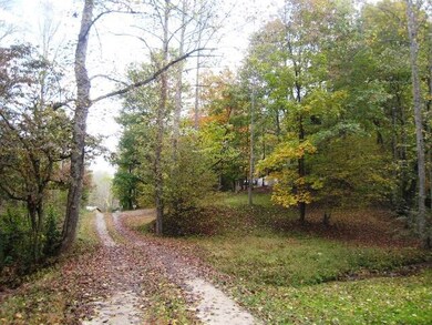 Continuing on to 140 Ruby Ridge on right, 2nd home