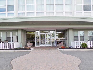 10 Ocean Ave unit 413, Revere, MA 02151 - photo 2