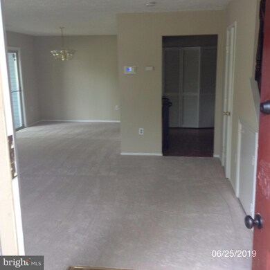 11412 Honeysuckle Ct unit 8-6, Upper Marlboro, MD 20774 - photo 2