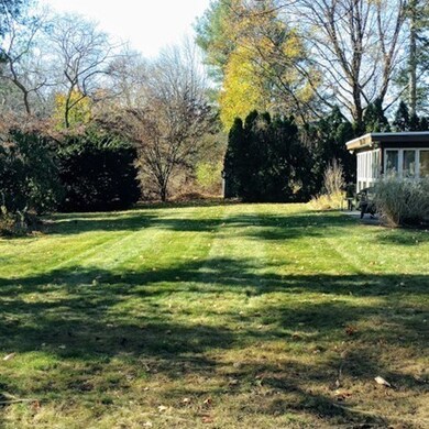 5 Blossom Ln, Weston, MA 02493 - photo 2