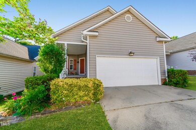 Front-Elevation-SahaleeWay-2786
