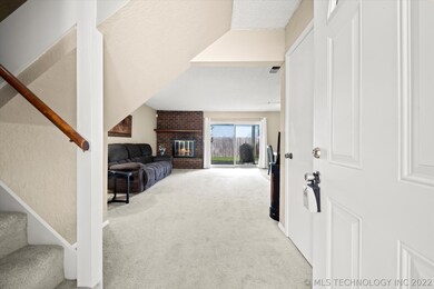 7015 E 33rd St unit 14, Tulsa, OK 74145 - photo 5