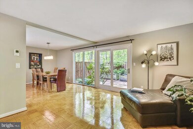 2410 Bugle Ln, Reston, VA 20191 - photo 2