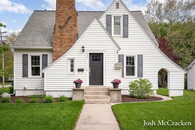 421 Elizabeth St SE, Lowell, MI 49331 - photo 3