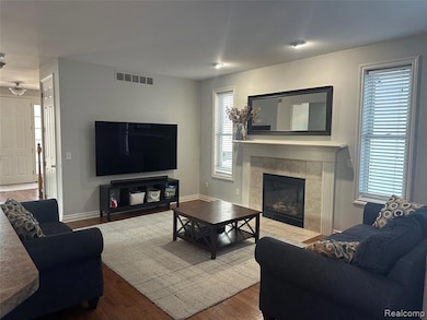 50410 Coolidge St unit 345, Canton, MI 48188 - photo 3