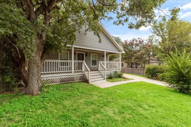 1306 N Preston St, Ennis, TX 75119 - photo 3