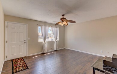 IMG_1083_4_5_6_7_8_9Interior01