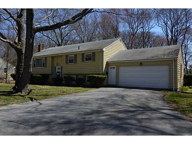 11 Rustwood Dr, Barrington, RI 02806 - photo 2