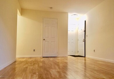 160 Devon Loop unit 1, Staten Island, NY 10314 - photo 2