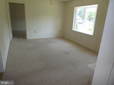 303 Mimosa Ave, Colonial Beach, VA 22443 - photo 3