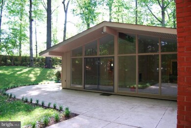 18324 Cabin Rd, Triangle, VA 22172 - photo 2