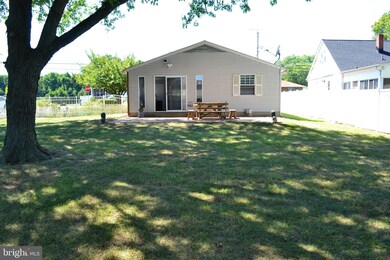 2213 Lodge Farm Rd, Sparrows Point, MD 21219 - photo 2