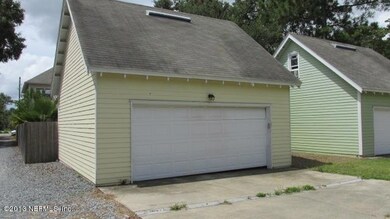 Detached Garage