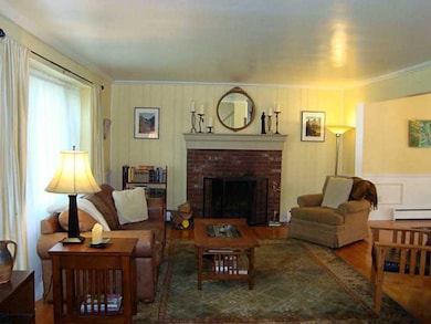 640 Diamond Ave, Indiana, PA 15701 - photo 2