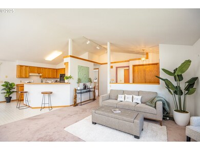 5669 D St, Springfield, OR 97478 - photo 6