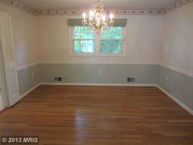 8902 Liberty Ln, Potomac, MD 20854 - photo 7