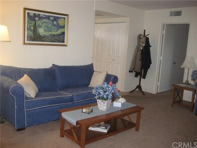 LOVELY LIVING ROOM