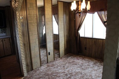 10584 S Whispering Hills, North Platte, NE 69101 - photo 3