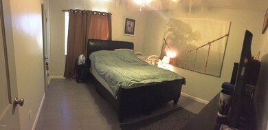 Master Bedroom w/Walk In Closet