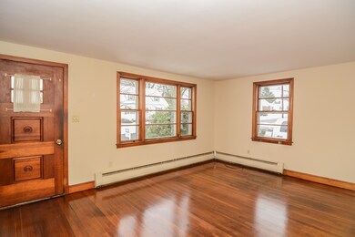 76 Thornton Ave, Lowell, MA 01852 - photo 5