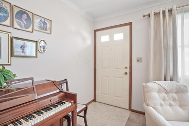 1293 Kildale Square N, Columbus, OH 43229 - photo 3