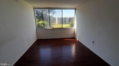 1804 Metzerott Rd unit 303, Adelphi, MD 20783 - photo 7