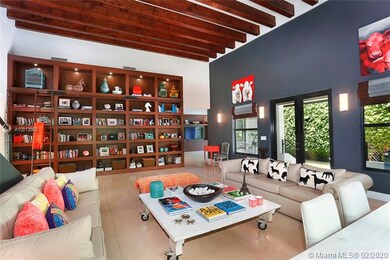 667 Warren Ln, Key Biscayne, FL 33149 - photo 2