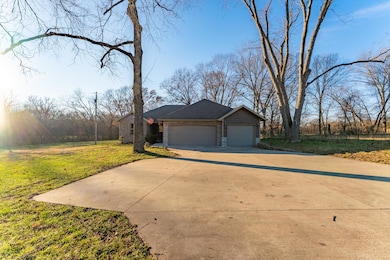 3243 Selmore Rd, Ozark, MO 65721 - photo 2