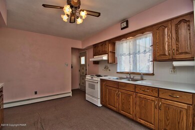 555 Suscon Rd, Pittston, PA 18640 - photo 6