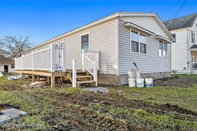 515 Sampson St, Old Forge, PA 18518 - photo 2