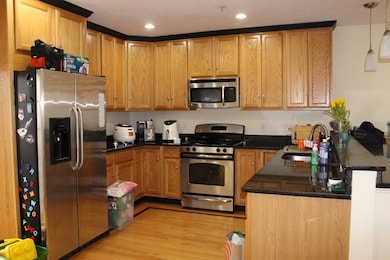 8 Grant St unit 11, Natick, MA 01760 - photo 4