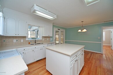 1201 Davenport Place-00019