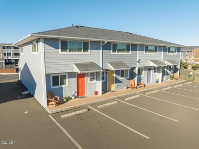129-139 SW Dolphin St, Newport