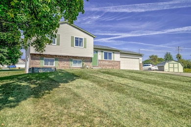 535 N Hacker Rd, Howell, MI 48843 - photo 3