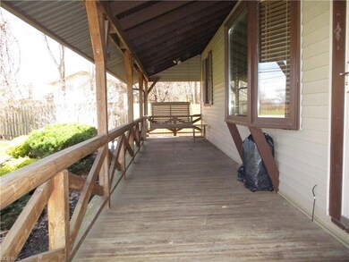 4459 Wallings Rd, North Royalton, OH 44133 - photo 2