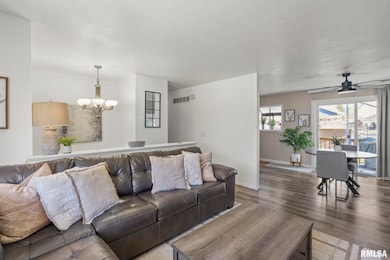 4705 N Sturdevant St, Davenport, IA 52806 - photo 7