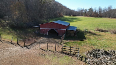 234 Hensley Rd, Marion, NC 28752 - photo 4