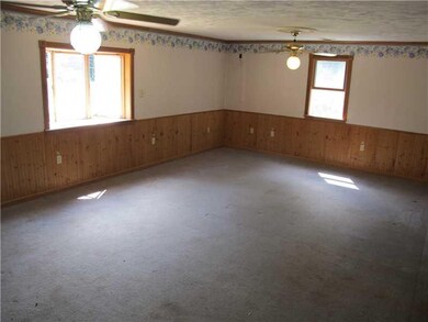 Living Room. Spacious 24 x 15 living room with bay