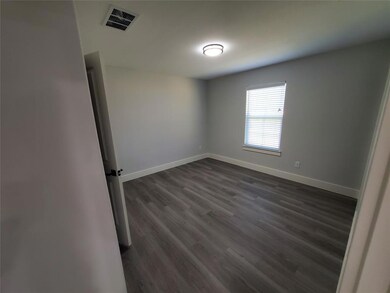 616 E 3rd St, Bonham, TX 75418 - photo 7