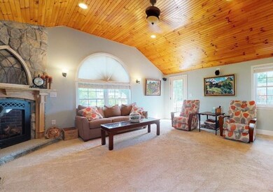 2 Hayley Ct, Hudson, NH 03051 - photo 2