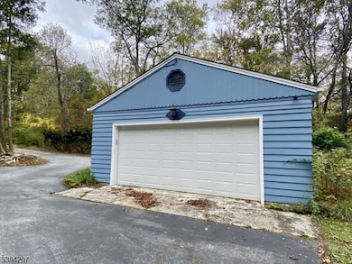 7 Stempert Rd, Branchville, NJ 07826 - photo 3