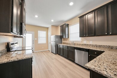 22138 Lost Lantern Dr, Hockley, TX 77447 - photo 5