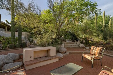 SE Patio with Gas Fireplace